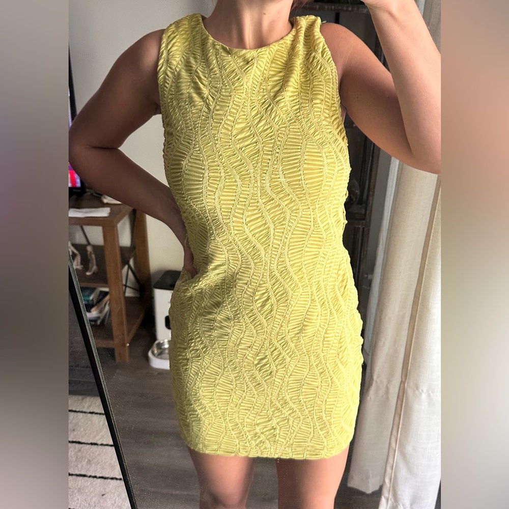 Dress - Picture 2 of 2